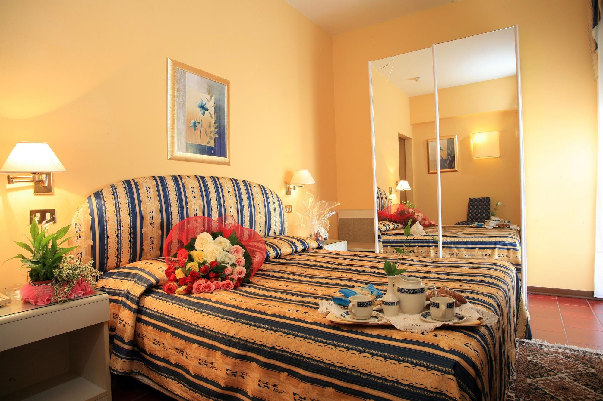 Hotel Nuovo Savi Montecatini-Terme Esterno foto