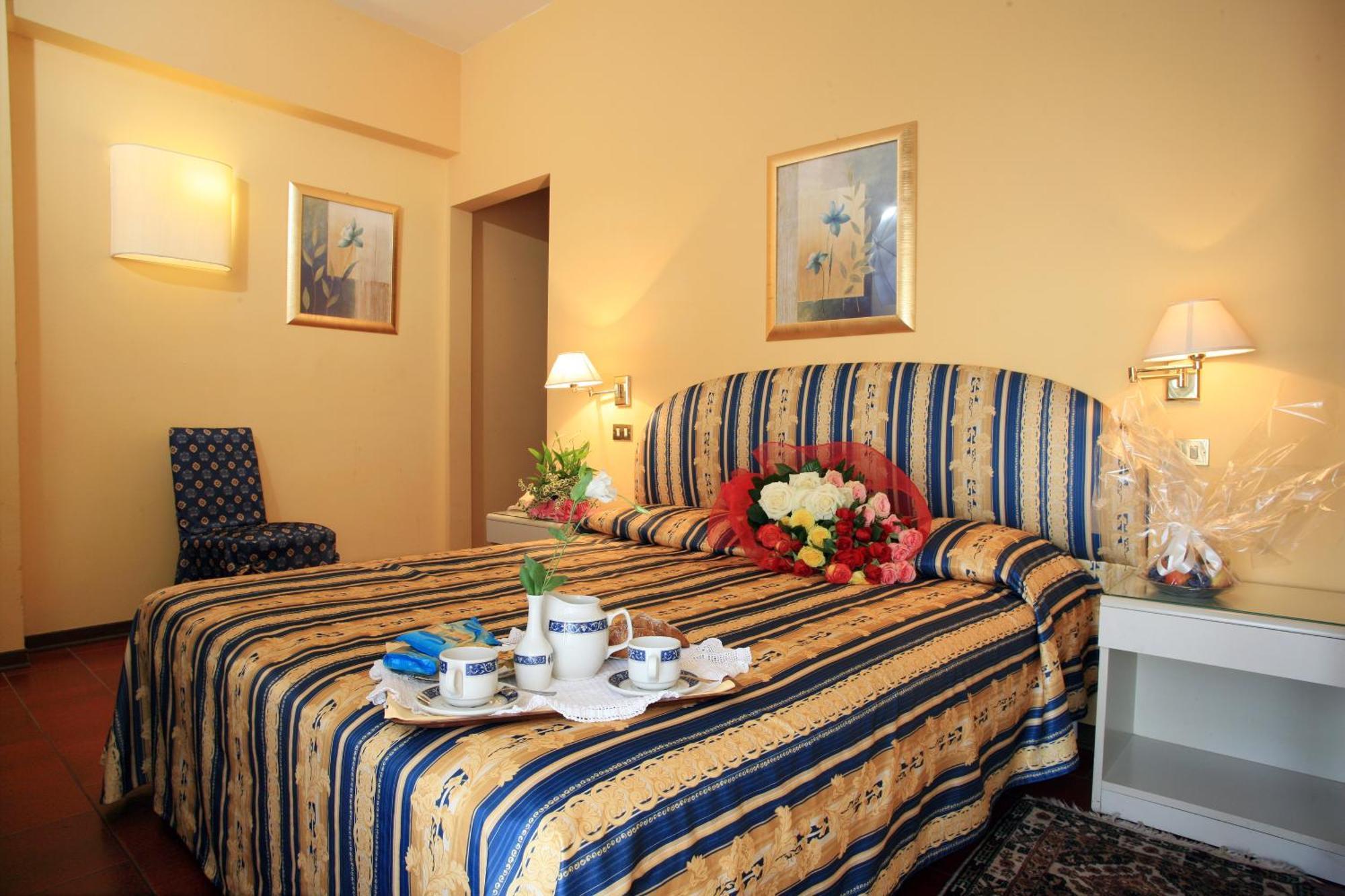 Hotel Nuovo Savi Montecatini-Terme Esterno foto