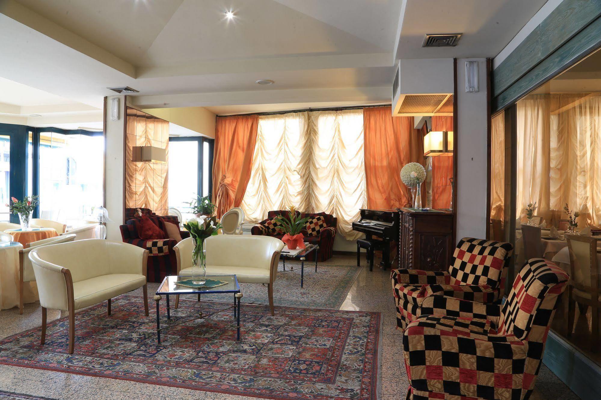 Hotel Nuovo Savi Montecatini-Terme Esterno foto